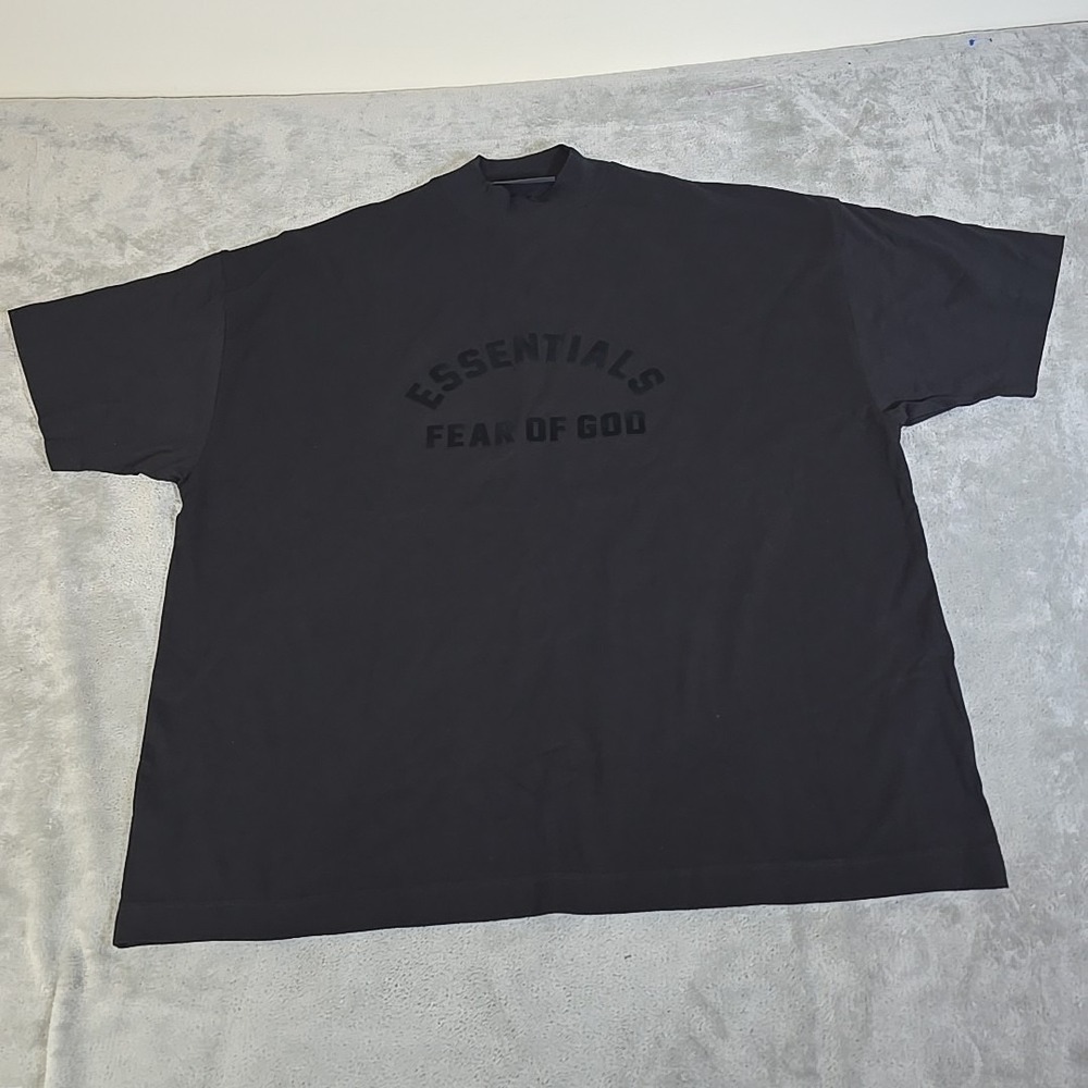 Essential Fear Of God Mens Medium Black Crewneck Short Sleeve Casual‎